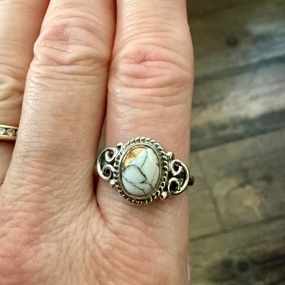 Wild Horse Turquoise Dainty Gemstone Statement Ring Southwestern Stone Band Sz 8 - Picture 5 of 6